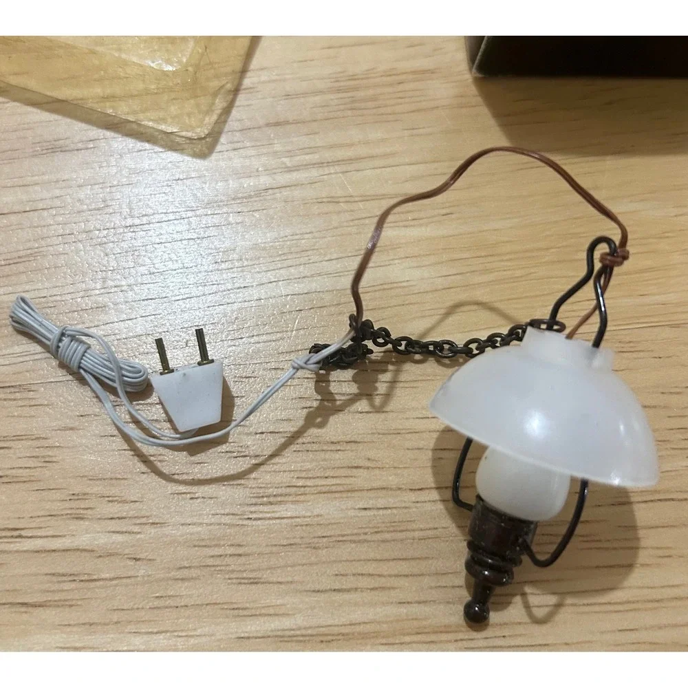 Concord Miniatures Hanging Lamp White Vintage Dollhouse Light M438 12V UNTESTED